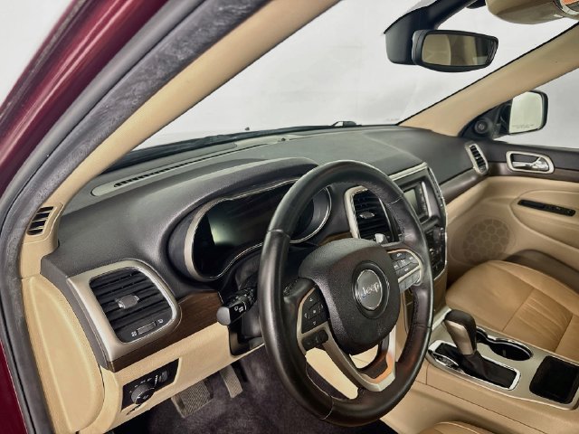Used 2017 Jeep Grand Cherokee Laredo w/ Quick Order Package 2BE RWD image 12