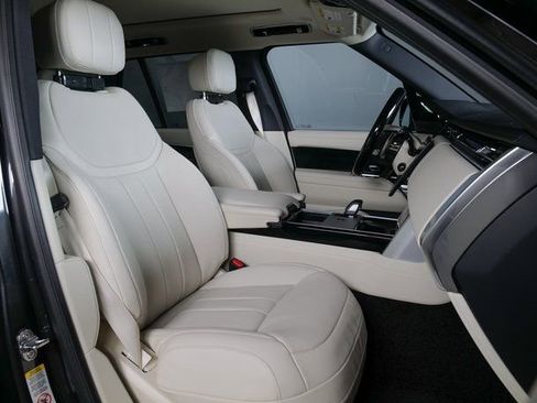 New 2026 Land Rover Range Rover SE AWD/4WD image 3