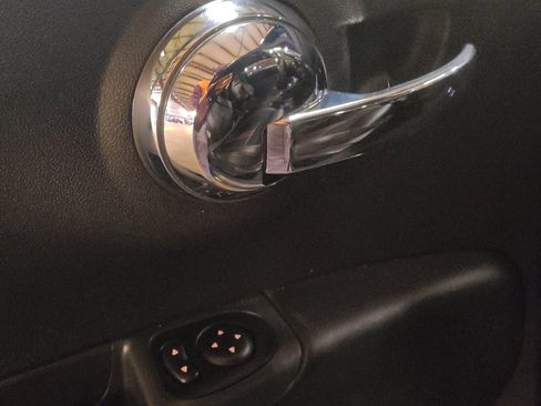 Used 2017 FIAT 500 Abarth w/ Popular Equipment Package image 27