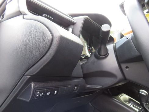 Used 2024 Toyota Corolla SE image 33