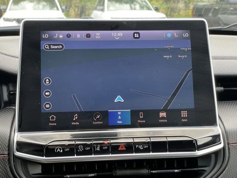 Used 2025 Jeep Compass Trailhawk w/ Trailhawk Elite Group image 20