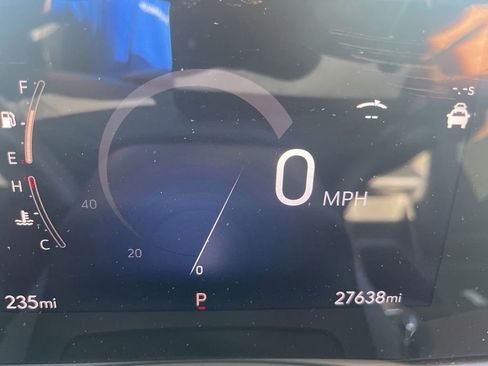 Used 2024 Buick Encore GX Sport Touring w/ Comfort Package image 12