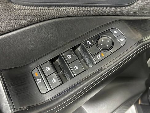 Used 2023 Nissan Rogue SV FWD image 15