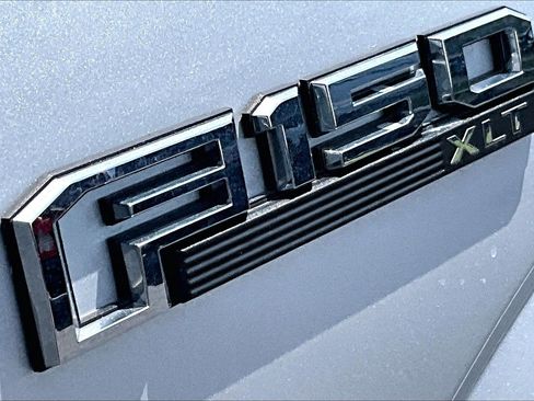 Used 2016 Ford F150 XLT w/ Equipment Group 302A Luxury AWD/4WD image 31