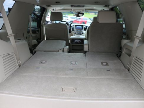 Used 2017 GMC Yukon Denali w/ Open Road Package RWD image 36