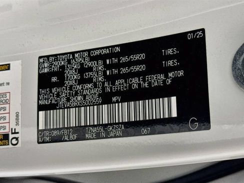 Certified 2025 Toyota 4Runner TRD Sport AWD/4WD image 33