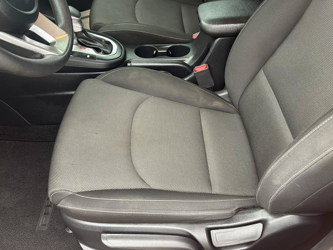 Used 2024 Kia Forte LXS w/ LXS Technology Package FWD image 10