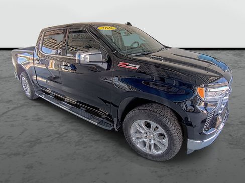 Used 2025 Chevrolet Silverado 1500 LTZ AWD/4WD image 4