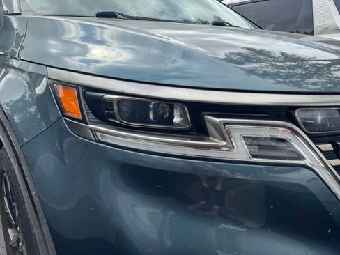 Used 2024 Kia Carnival SX Prestige image 9