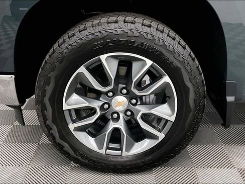 Used 2026 Chevrolet Silverado 1500 LT AWD/4WD image 10