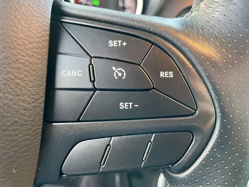 Used 2018 Dodge Challenger R/T Scat Pack image 17