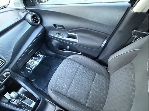 Used 2021 Nissan Kicks S image 29