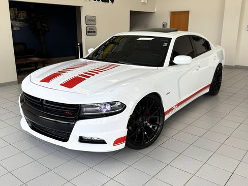Used 2015 Dodge Charger R/T image 57