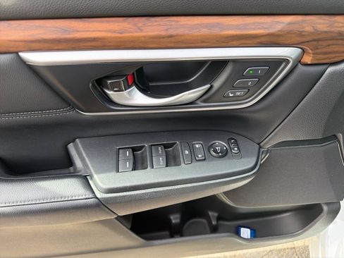 Used 2021 Honda CR-V Touring image 22