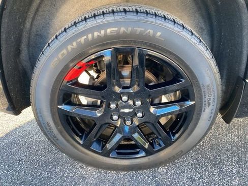 Used 2021 Chevrolet Traverse Premier w/ Redline Edition FWD image 12