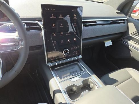 New 2026 GMC Sierra EV Elevation image 32