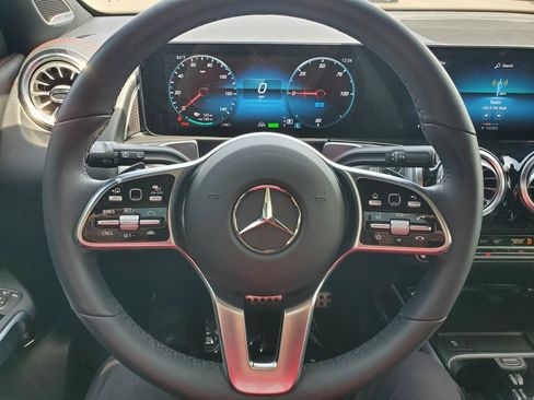 Used 2023 Mercedes-Benz EQB 350 4MATIC SUV image 19