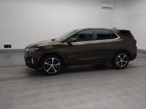 Used 2024 Chevrolet Equinox LT image 2