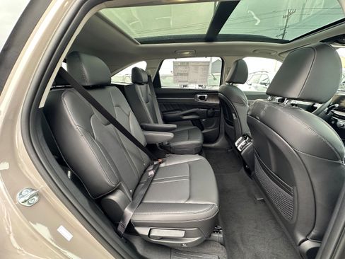 New 2026 Kia Sorento SX image 17