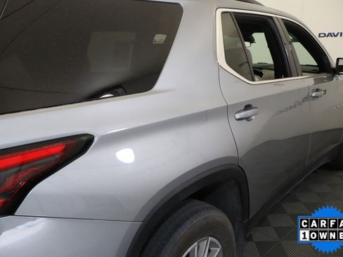 Used 2024 Chevrolet Traverse LT AWD/4WD image 8