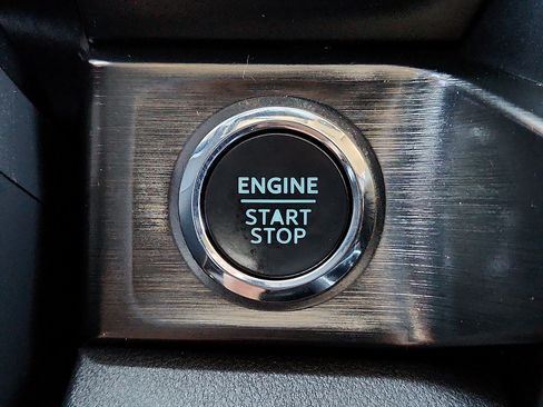 Used 2024 Ford F250 Lariat w/ Sport Appearance Package AWD/4WD image 17