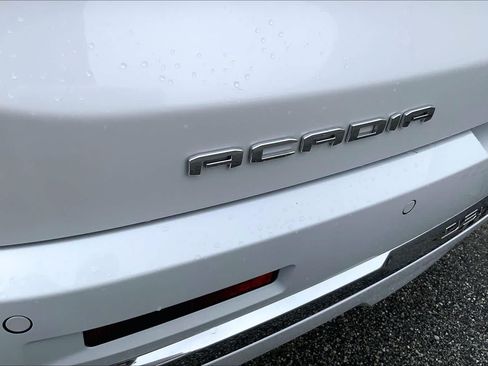 Used 2023 GMC Acadia Denali w/ Denali Technology Package AWD/4WD image 33