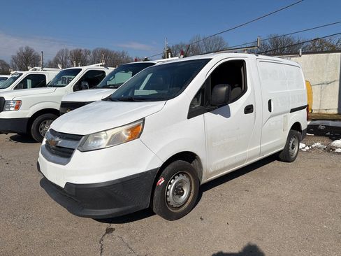 Used 2017 Chevrolet City Express LT image 3