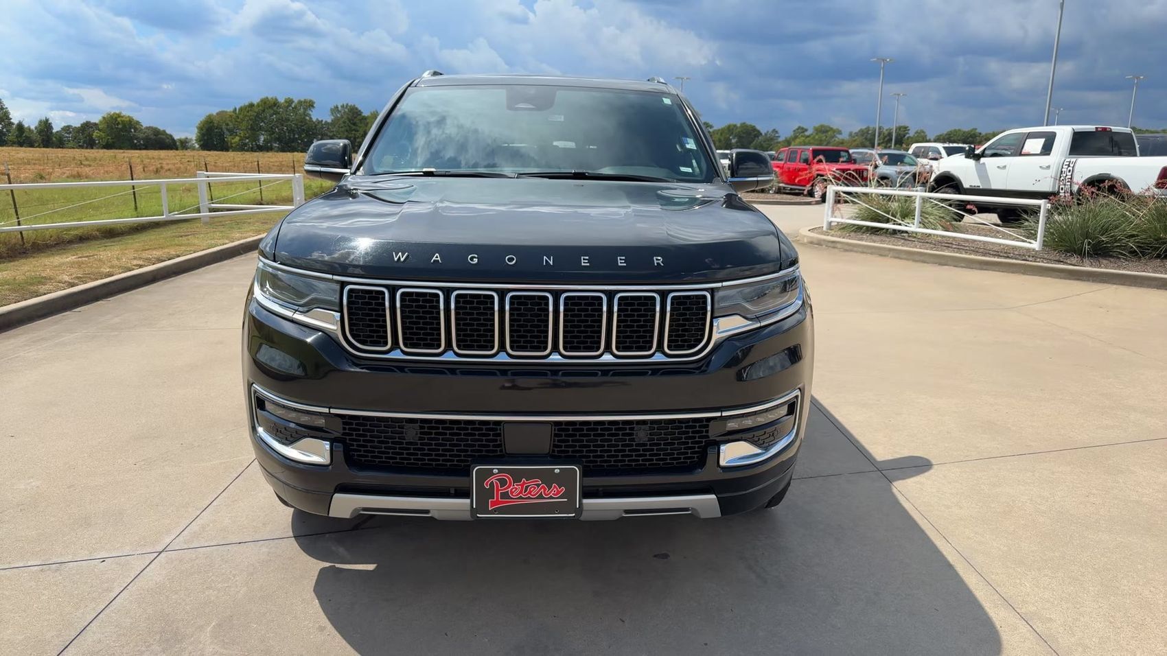Used 2024 Jeep Wagoneer Series II w/ Flexible Seating Group AWD/4WD image 4