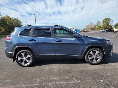 Used 2020 Jeep Cherokee Limited image 4