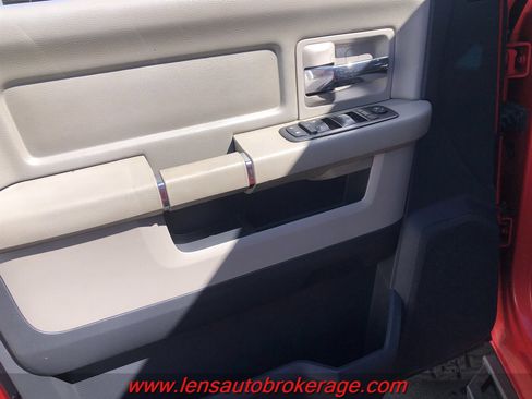 Used 2011 RAM 2500 Big Horn image 9