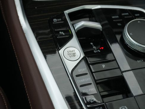 Certified 2025 BMW X6 xDrive40i AWD/4WD image 30