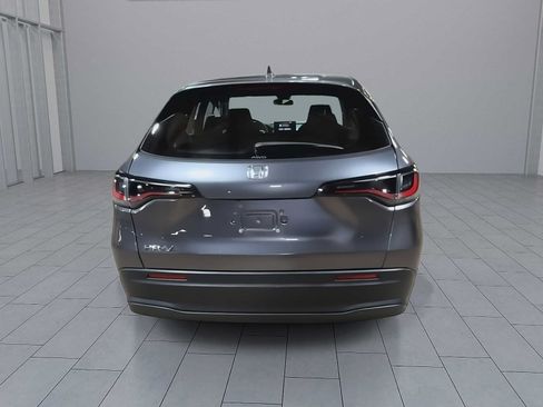 Used 2023 Honda HR-V LX image 5