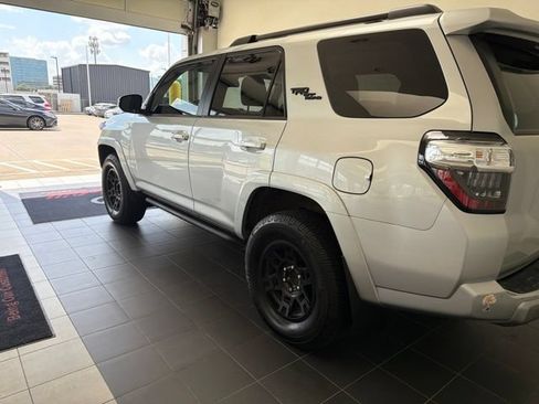 Certified 2023 Toyota 4Runner TRD Off-Road Premium w/ Off Road Premium Plus Package AWD/4WD image 10