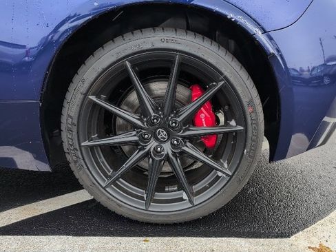 New 2025 Toyota GR86 image 11