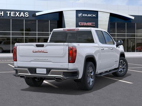 New 2026 GMC Sierra 1500 SLT image 4
