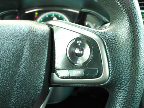 Used 2018 Honda Civic EX image 31