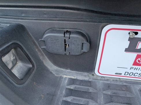 Used 2023 Toyota Tacoma TRD Off-Road image 34