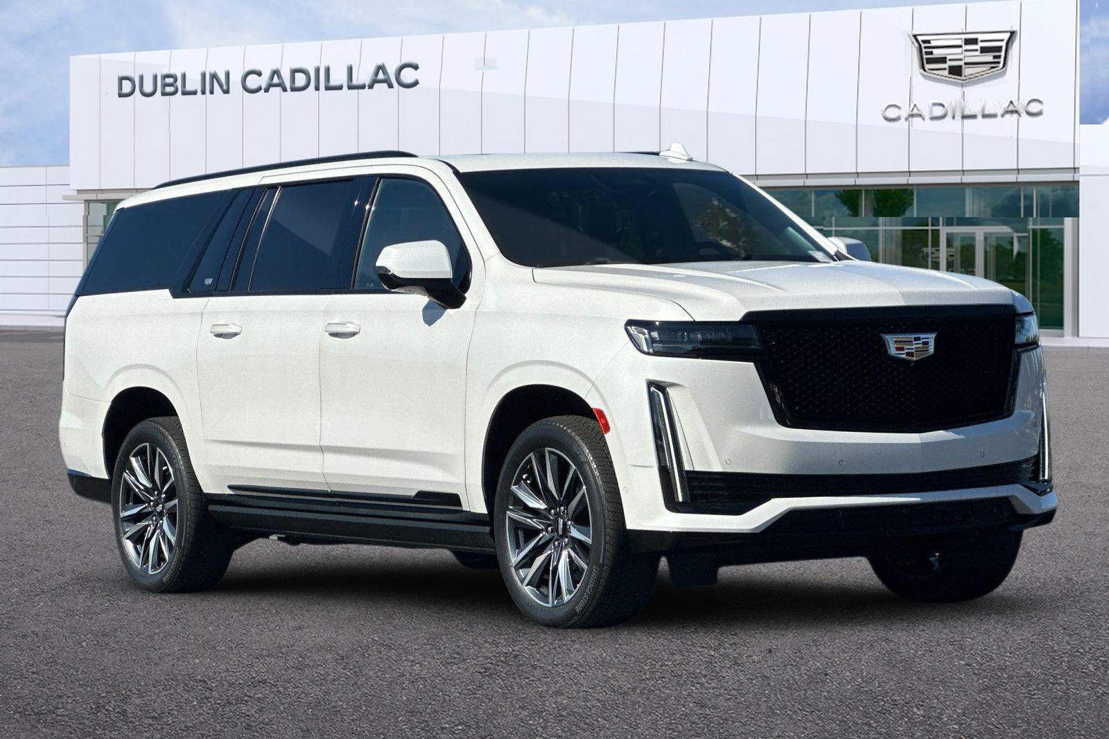 Used 2021 Cadillac Escalade ESV Sport Platinum AWD/4WD image 2