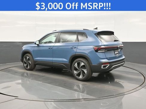 New 2026 Volkswagen Taos SE AWD/4WD image 5