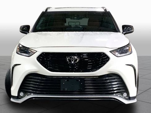 Used 2021 Toyota Highlander XSE AWD/4WD image 4