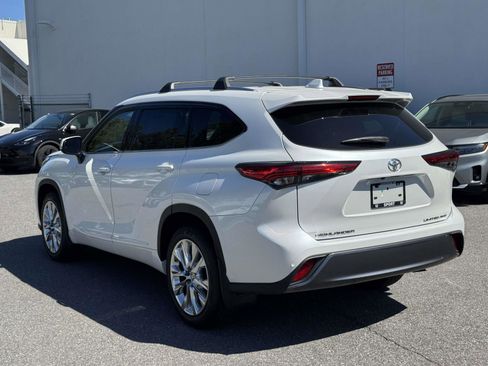 Used 2023 Toyota Highlander Limited AWD/4WD image 23