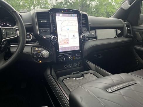 Used 2025 RAM 1500 Limited w/ Trailer Tow Group AWD/4WD image 14