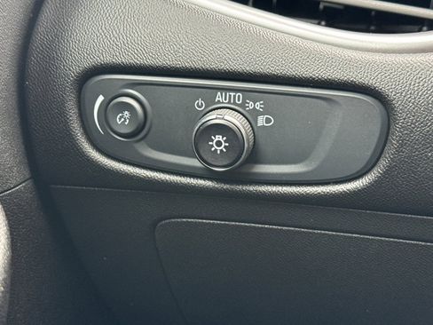 Used 2024 Chevrolet Malibu LT image 39