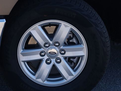 Used 2022 Ford F150 XLT w/ Equipment Group 301A Mid image 15