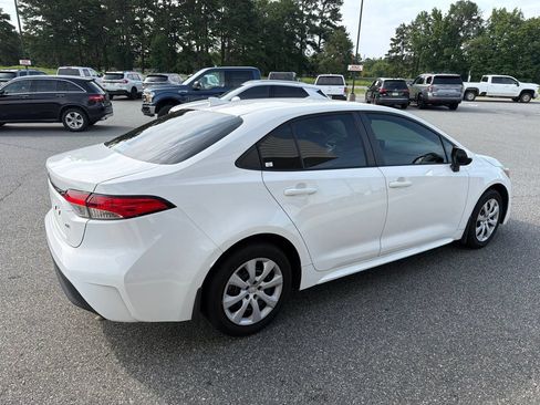 Used 2024 Toyota Corolla LE FWD image 10
