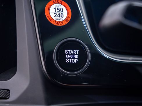 Certified 2025 Porsche Cayenne E-Hybrid Coupe AWD/4WD image 19