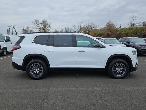 Certified 2025 GMC Acadia Elevation image 7