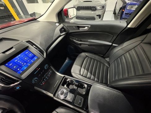 Used 2020 Ford Edge SEL w/ Cold Weather Package image 29