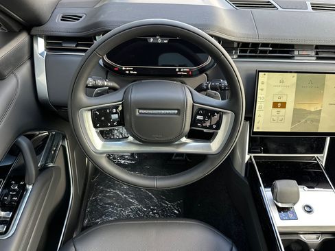 New 2026 Land Rover Range Rover SE image 25