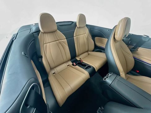 Used 2026 Mercedes-Benz CLE 300 4MATIC Cabriolet image 28
